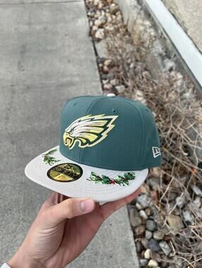 NFL Philadelphia Eagles Novelty Holly New Era Cap 7 3/8 Fitted Hat NEW RARE 2007